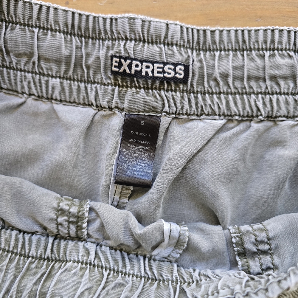 Express Womens Gray Pull On Shorts - Picture 4 of 6